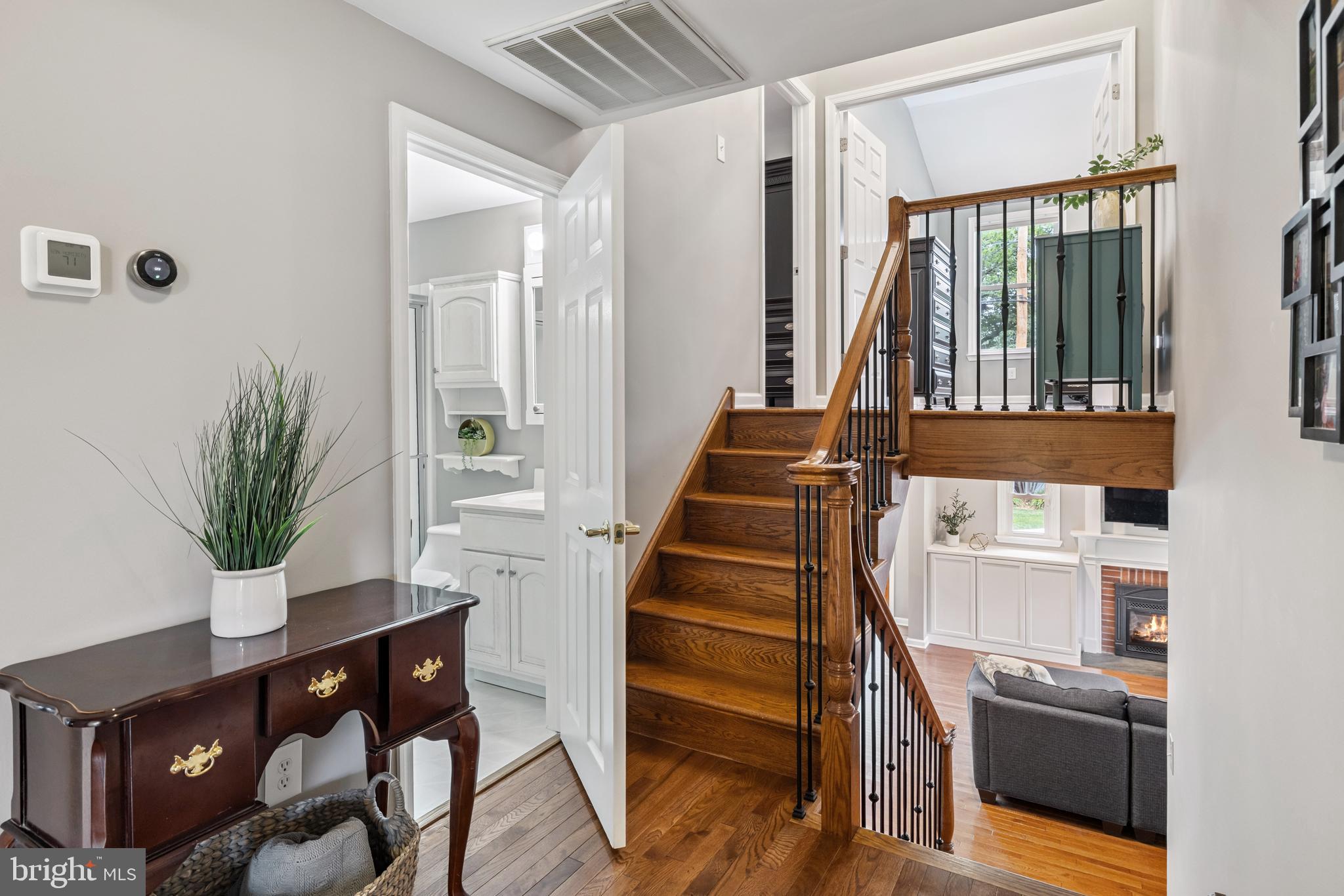 943 East Township Line Road Blue Bell, PA 19422 - Photo 26 of 61 Upper Levels