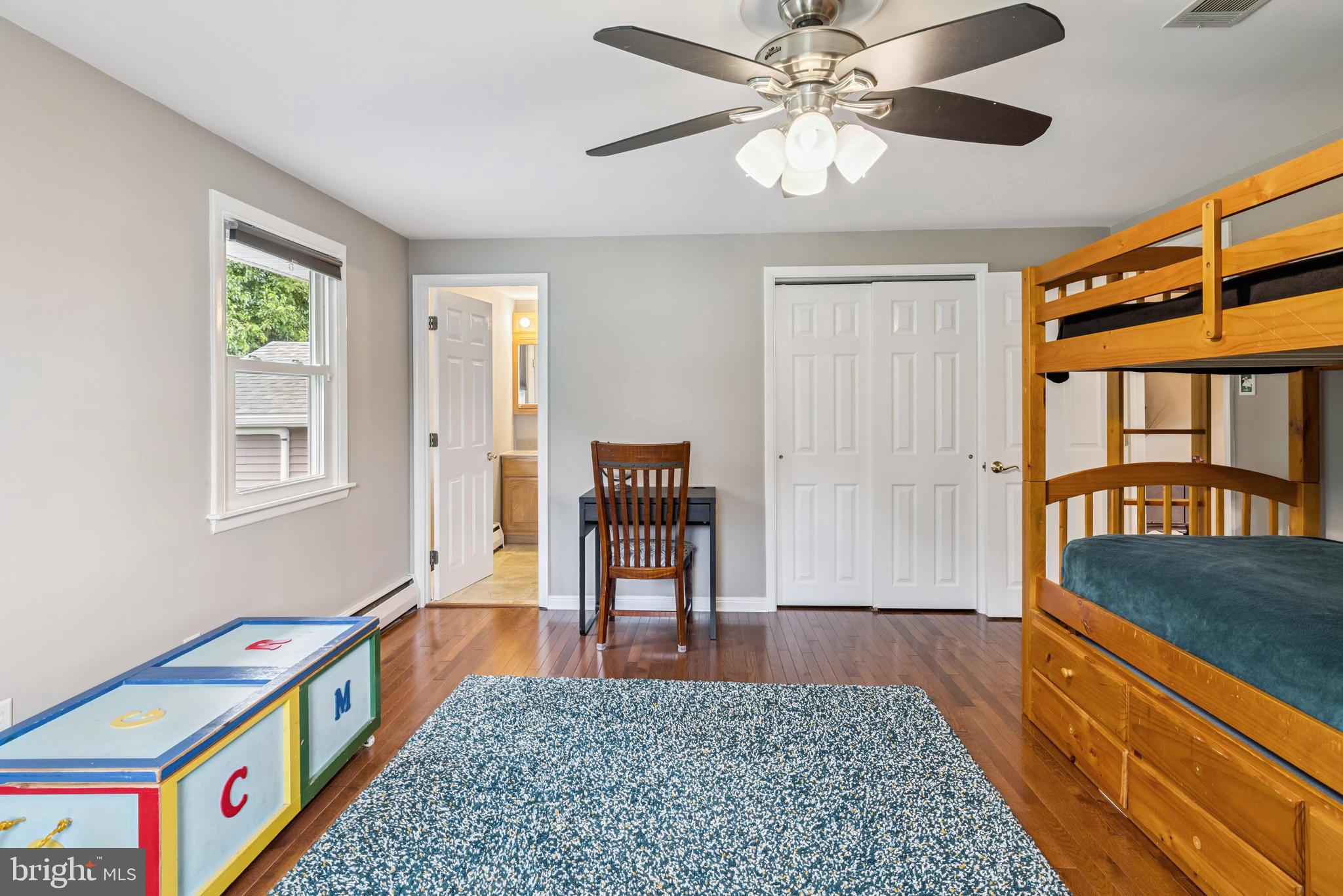 943 East Township Line Road Blue Bell, PA 19422 - Photo 32 of 61 Junior Suite with full bath