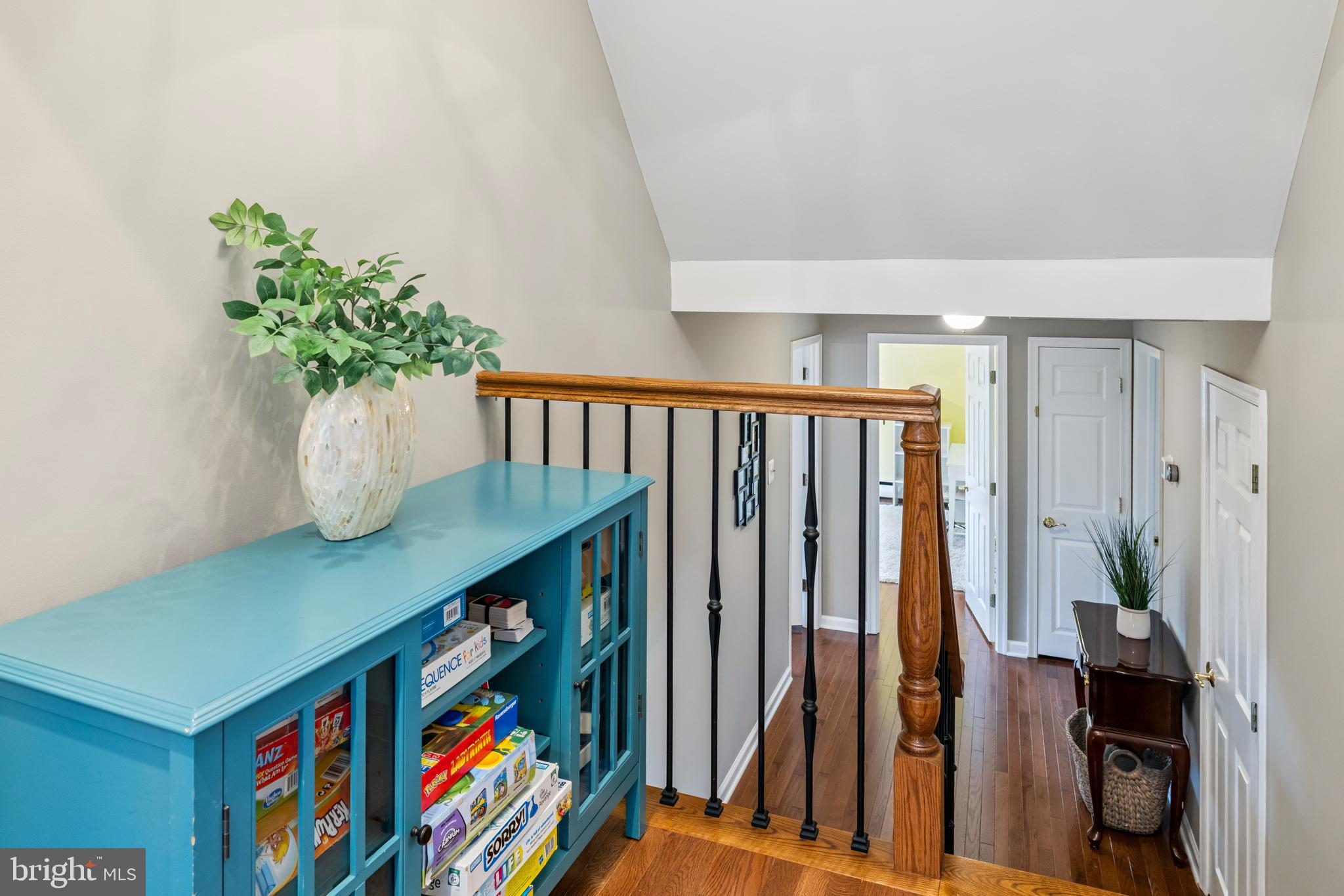 943 East Township Line Road Blue Bell, PA 19422 - Photo 35 of 61 Solid wood railings