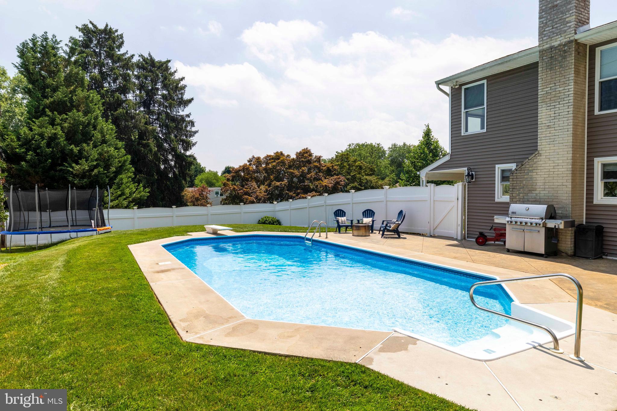 943 East Township Line Road Blue Bell, PA 19422 - Photo 44 of 61 9' in-ground pool