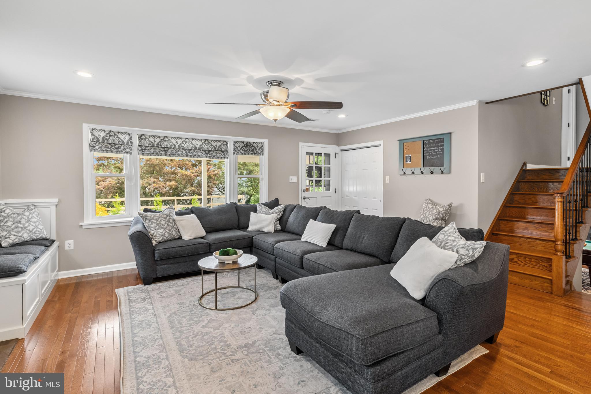 943 East Township Line Road Blue Bell, PA 19422 - Photo 5 of 61 Living Room