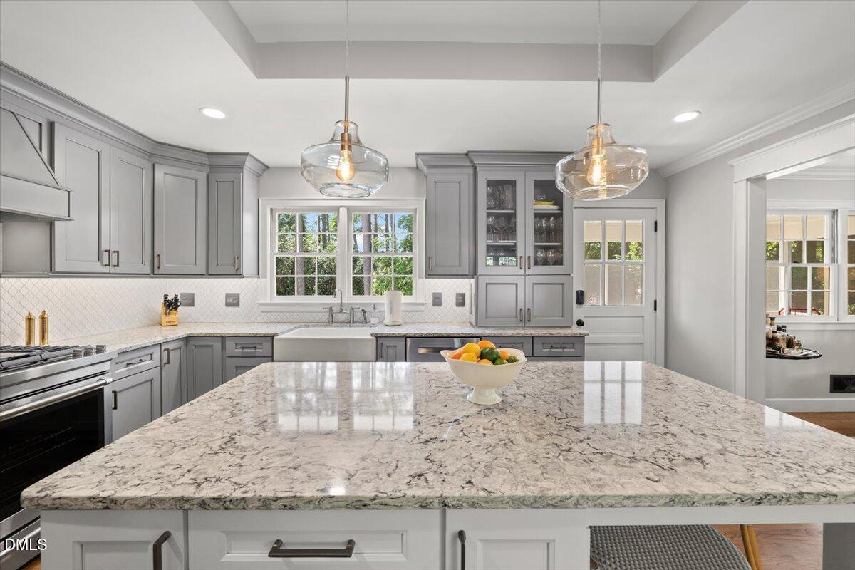 4711 Pamlico Drive Raleigh, NC 27609 - Photo 14 of 47