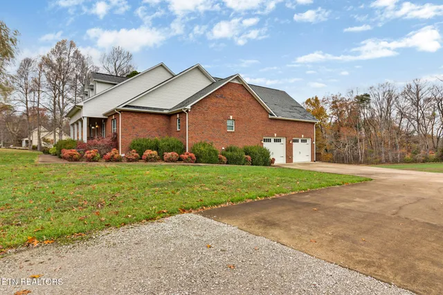 $629,900 | 5424 Wilder Road, Grimsley, TN 38565