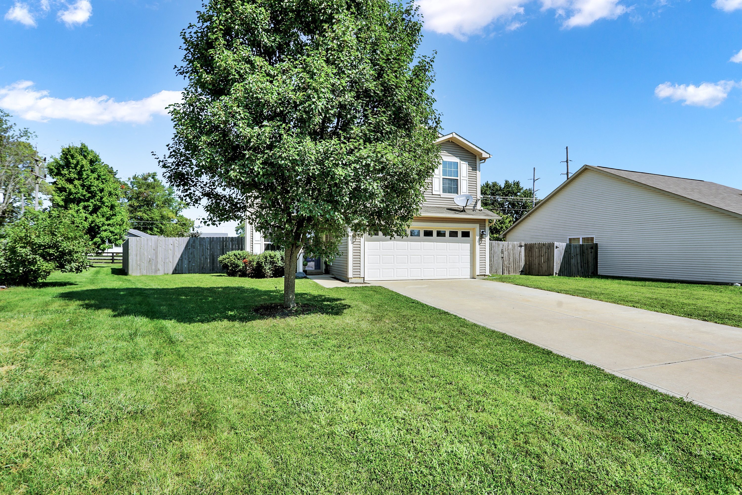 604 Reed Court Greenfield, IN 46140 - Photo 3 of 41
