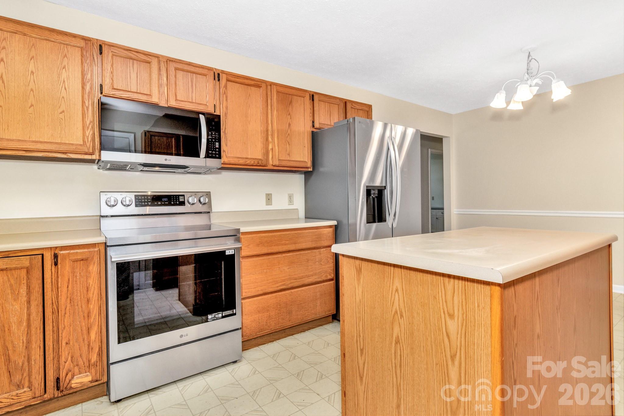 67 Wagon Road Asheville, NC 28805 - Photo 14 of 44