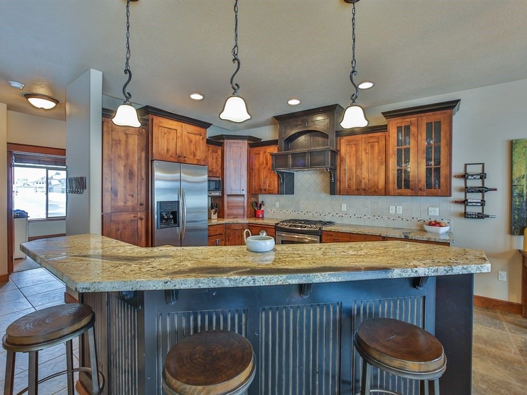 7307 Ethan Lane Spokane, WA 99208 - Photo 3 of 10