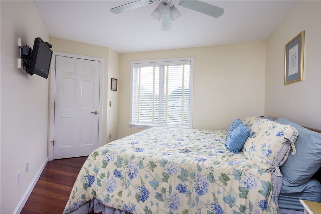 6 Dunes Road Narragansett, RI 02882 - Photo 11 of 26