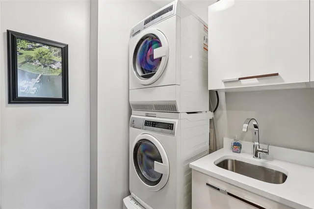 $1,675,000 | 161 Isle Of Venice Drive, Unit 303, Fort Lauderdale, FL 33301