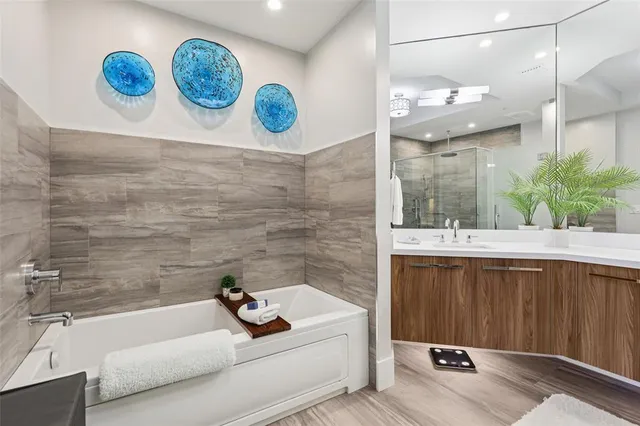 $1,675,000 | 161 Isle Of Venice Drive, Unit 303, Fort Lauderdale, FL 33301