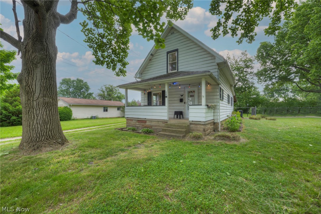 939 Davis Street Akron, OH 44310 - Photo 1 of 19 Gallery Image 1