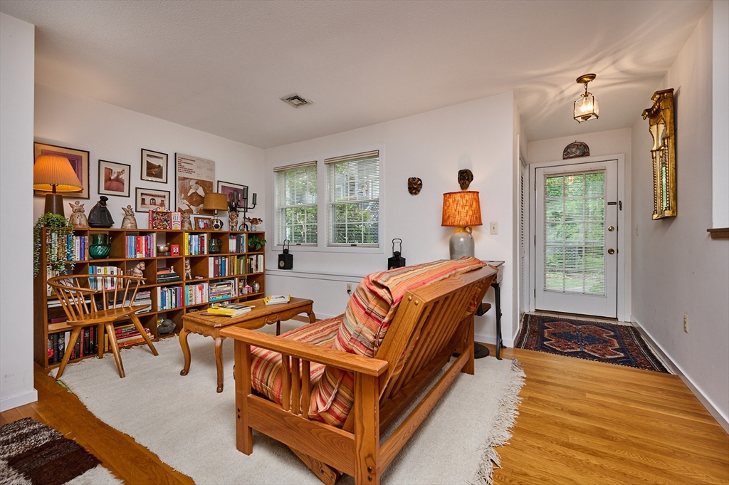 57 Amity Place, Unit 57 Amherst, MA 01002 - Photo 4 of 26