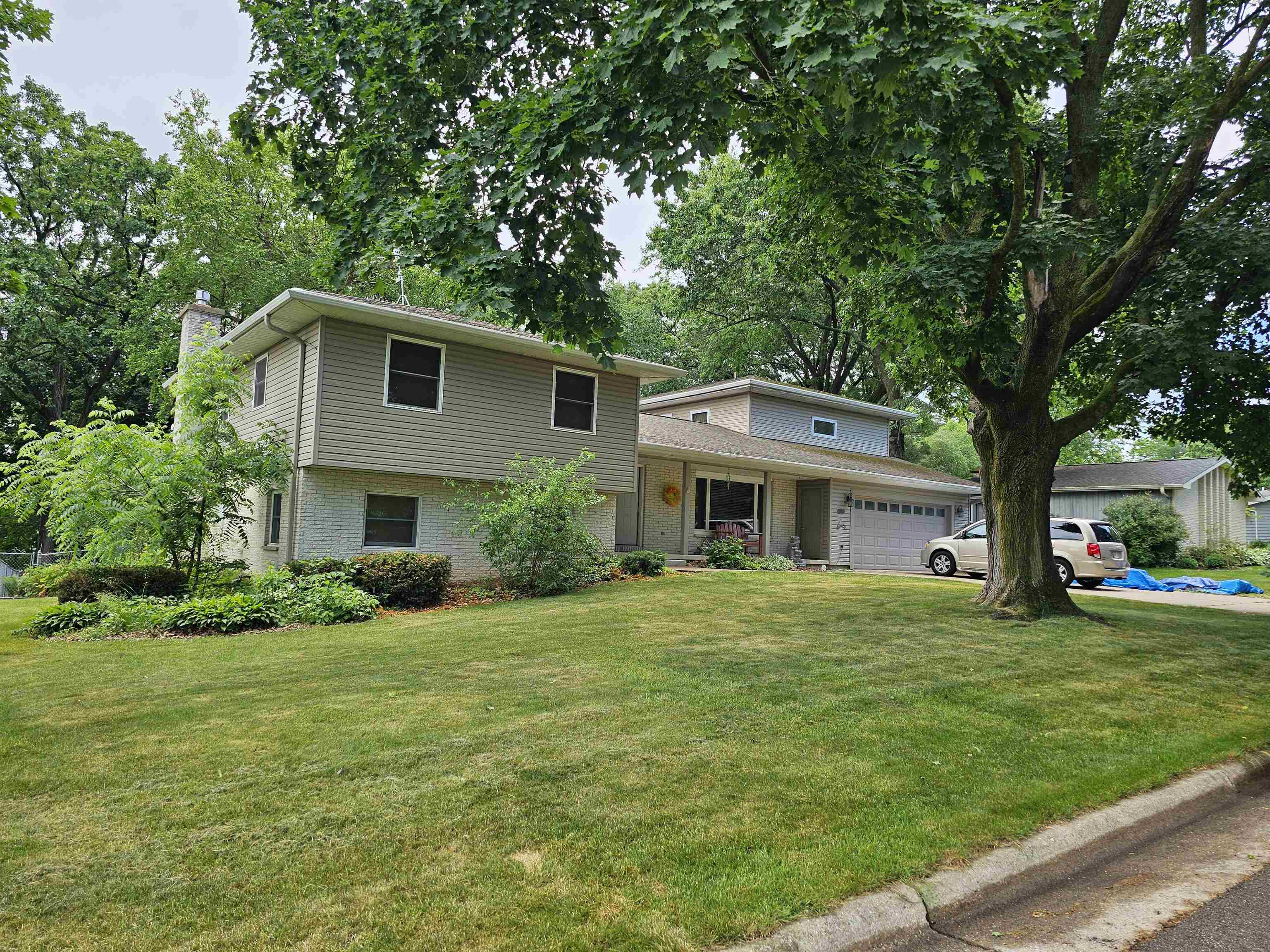 500 Riverside Drive Waterloo, WI 53594 - Photo 2 of 33