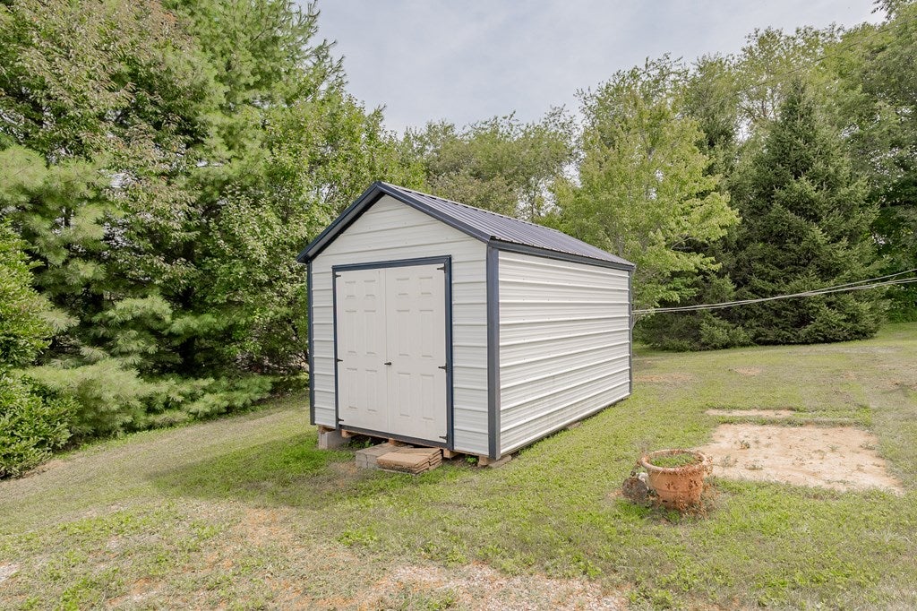 228 South Greever Street Rural Retreat, VA 24368 - Photo 33 of 47 Gallery Image 33
