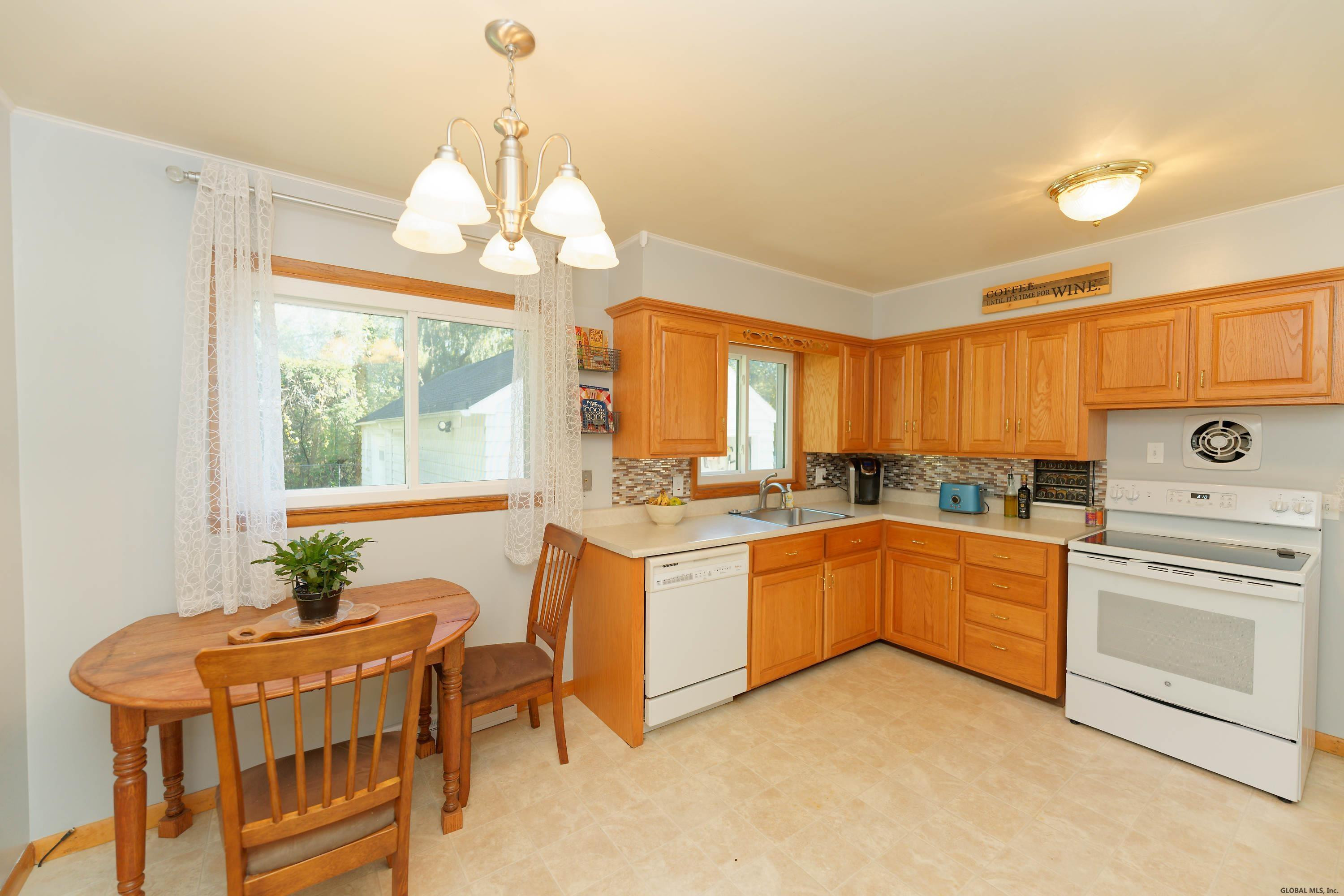 77 Russell Road Colonie, NY 12205 - Photo 11 of 43 Photo 11