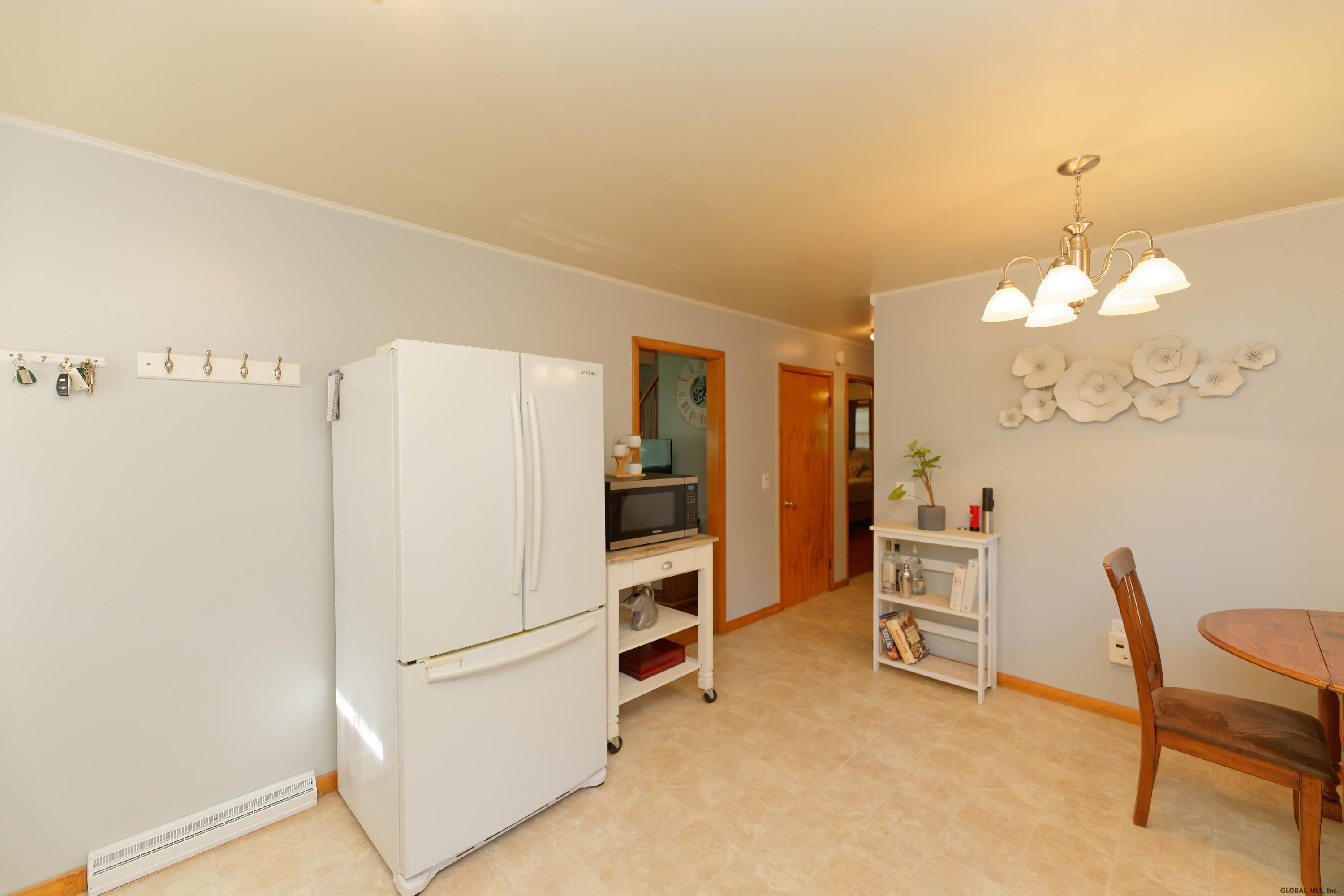 77 Russell Road Colonie, NY 12205 - Photo 13 of 43 Photo 13