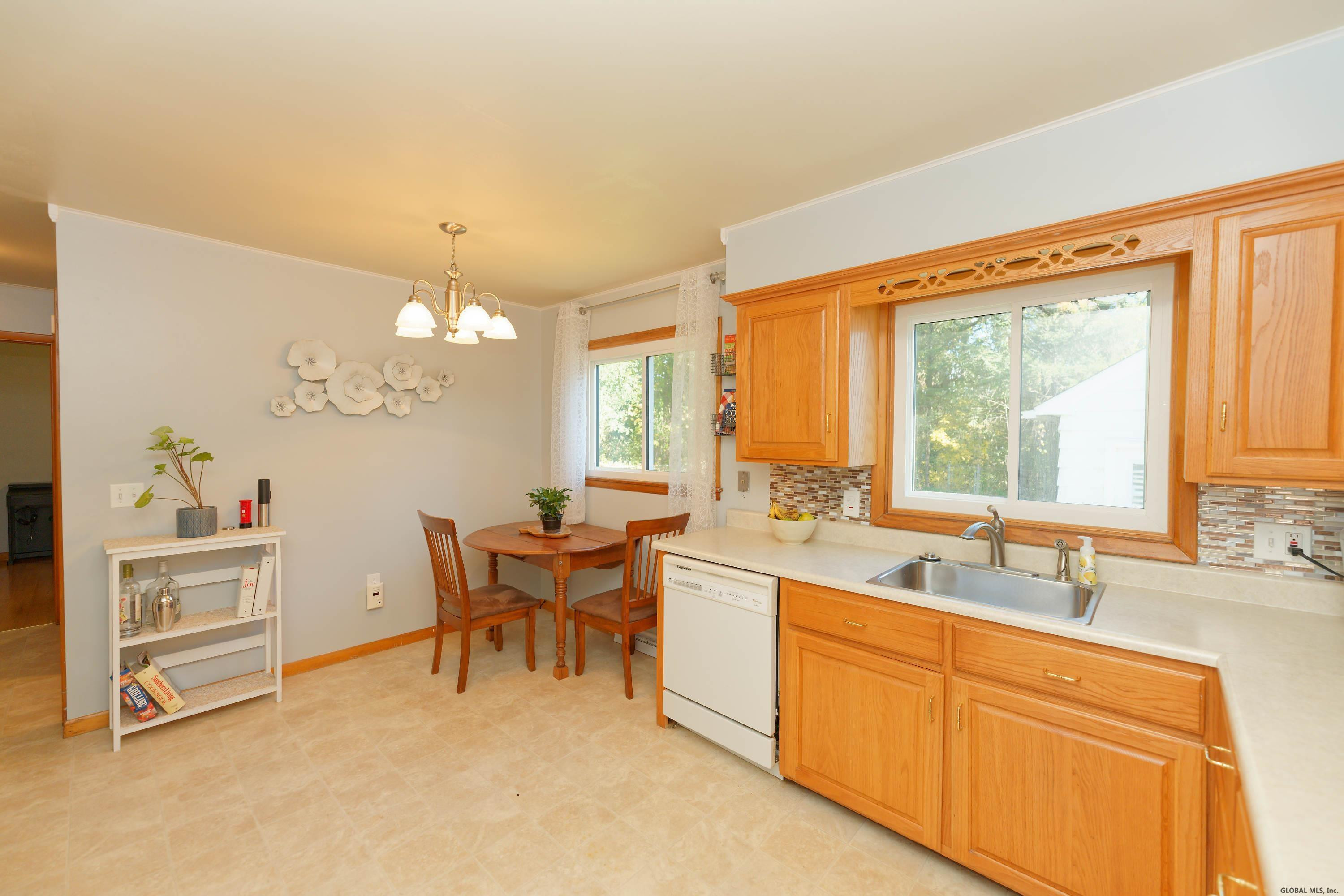 77 Russell Road Colonie, NY 12205 - Photo 14 of 43 Photo 14