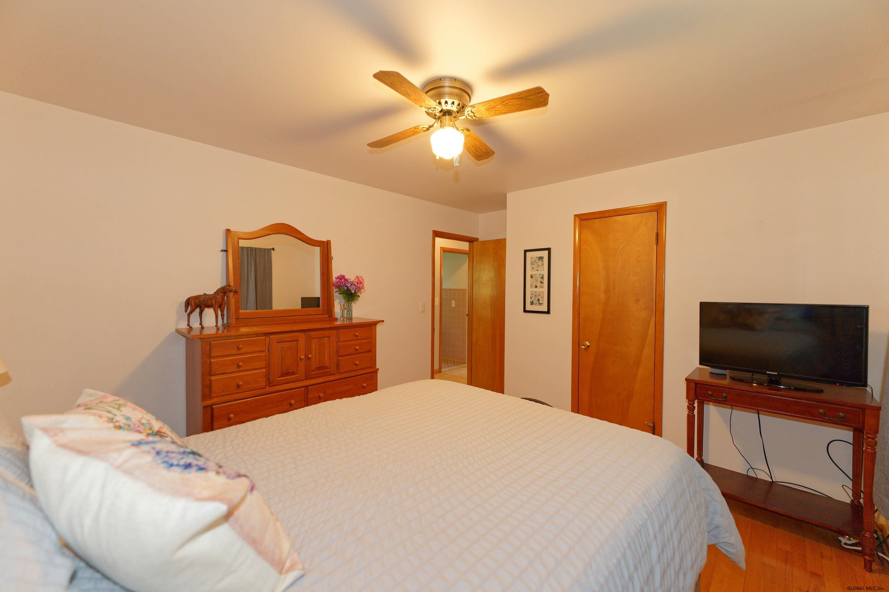 77 Russell Road Colonie, NY 12205 - Photo 19 of 43 Photo 19