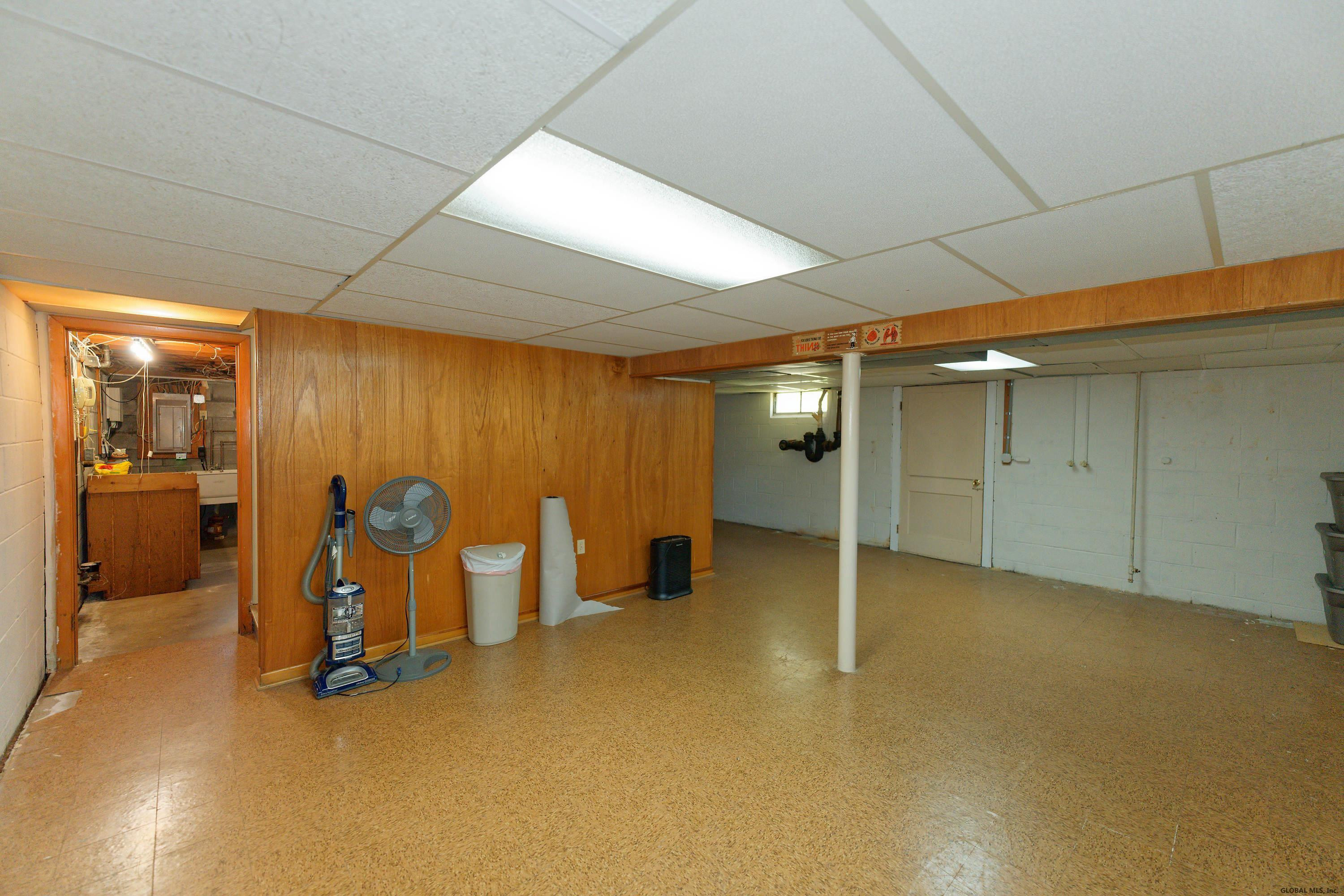 77 Russell Road Colonie, NY 12205 - Photo 27 of 43 Photo 27