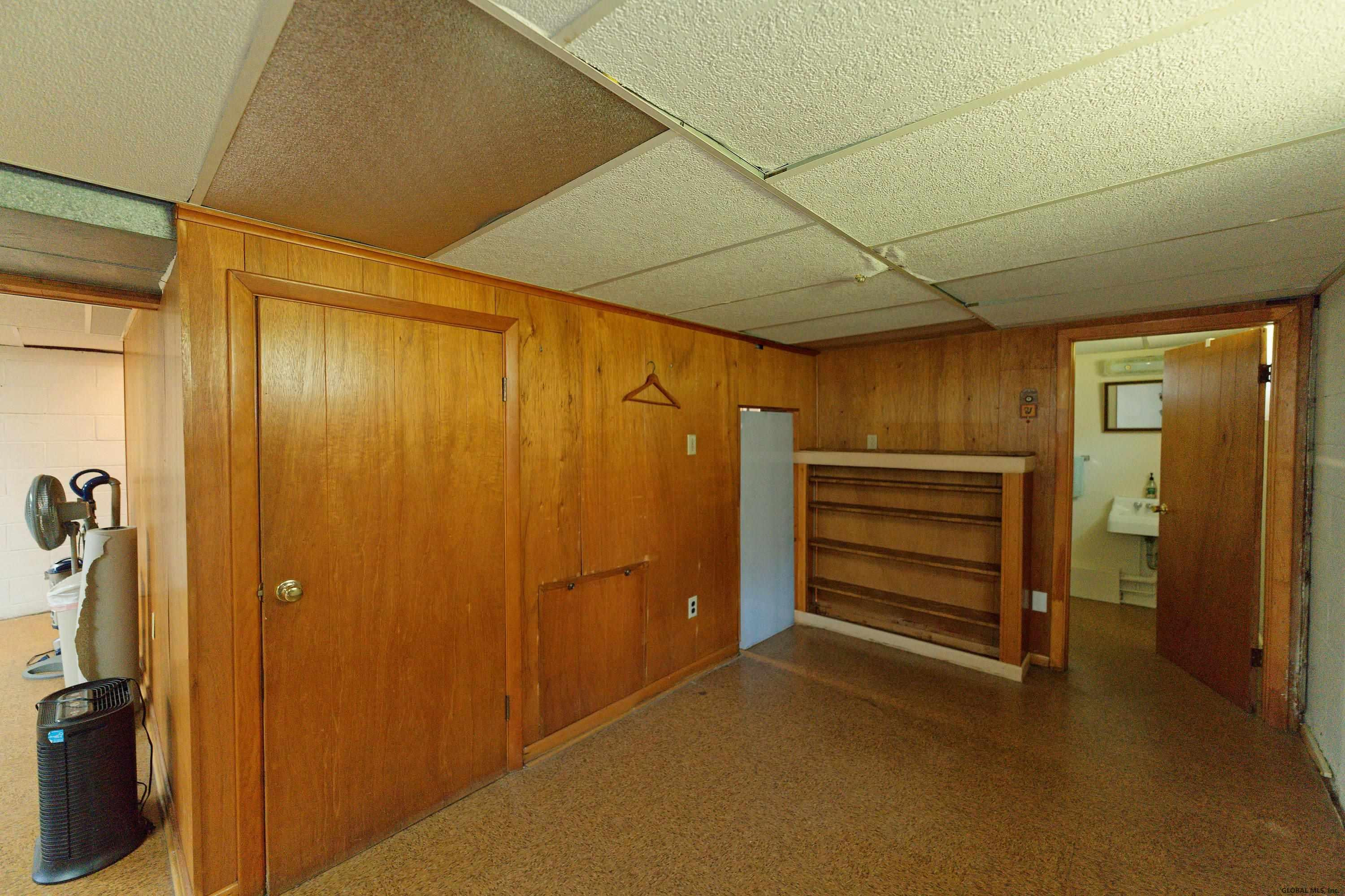 77 Russell Road Colonie, NY 12205 - Photo 29 of 43 Photo 29