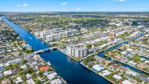 $479,500 | 3121 Northeast 51st Street, Unit 204E, Fort Lauderdale, FL 33308