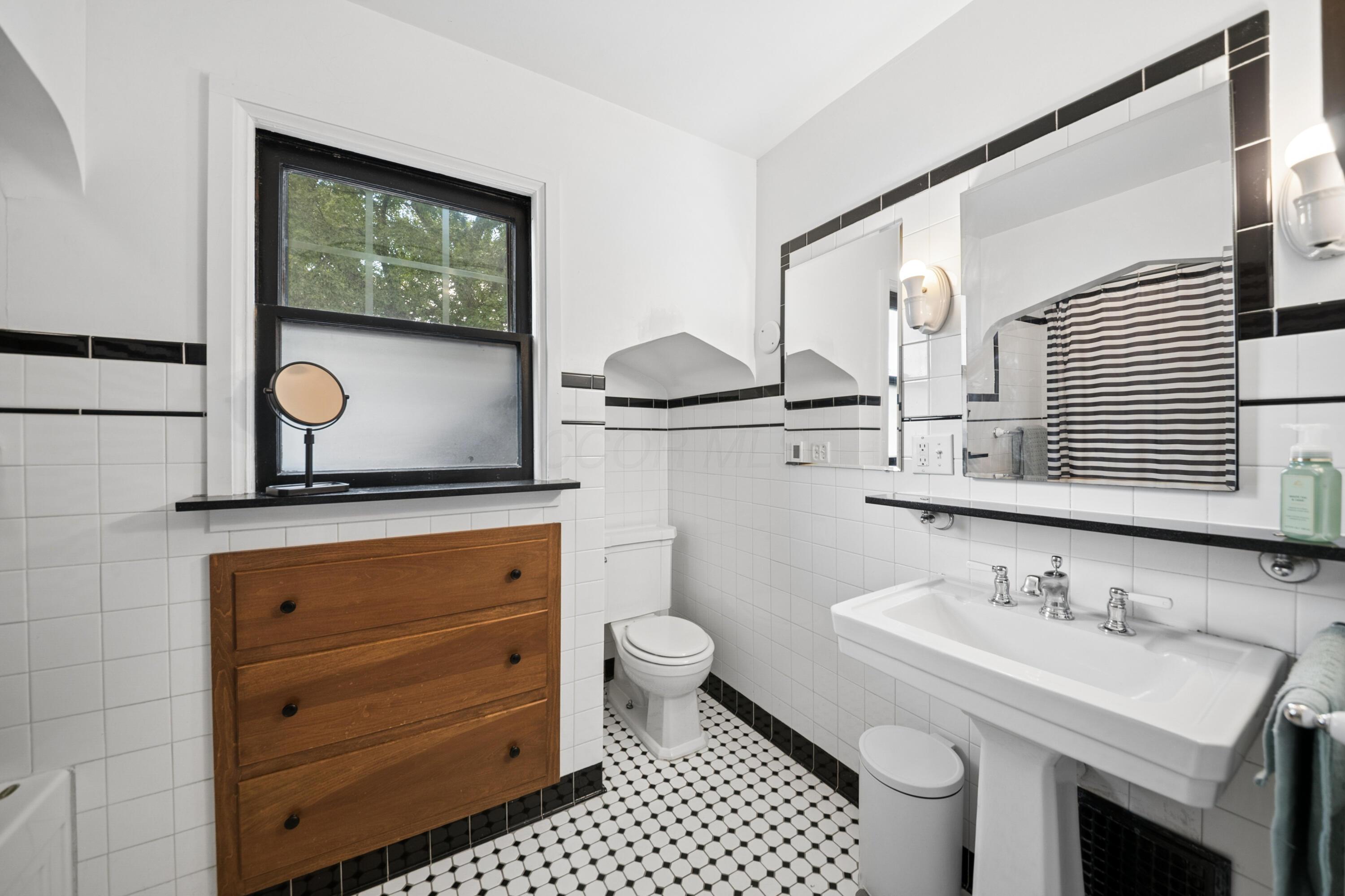 393 Mimring Road Columbus, OH 43202 - Photo 30 of 55 Full bathroom with heated floors