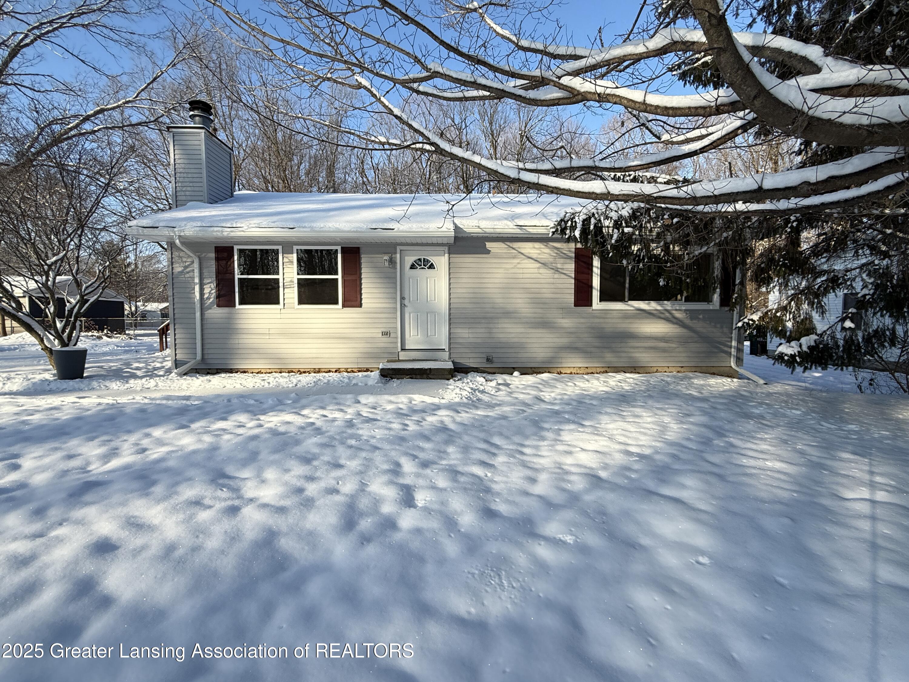 6820 Richard Road Lansing, MI 48911 - Photo 1 of 17 20251202_092519680_0.5