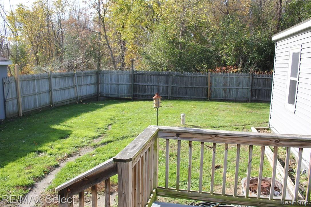 2351 South Long Lake Road Fenton, MI 48430 - Photo 14 of 21 IMG_7859.JPG