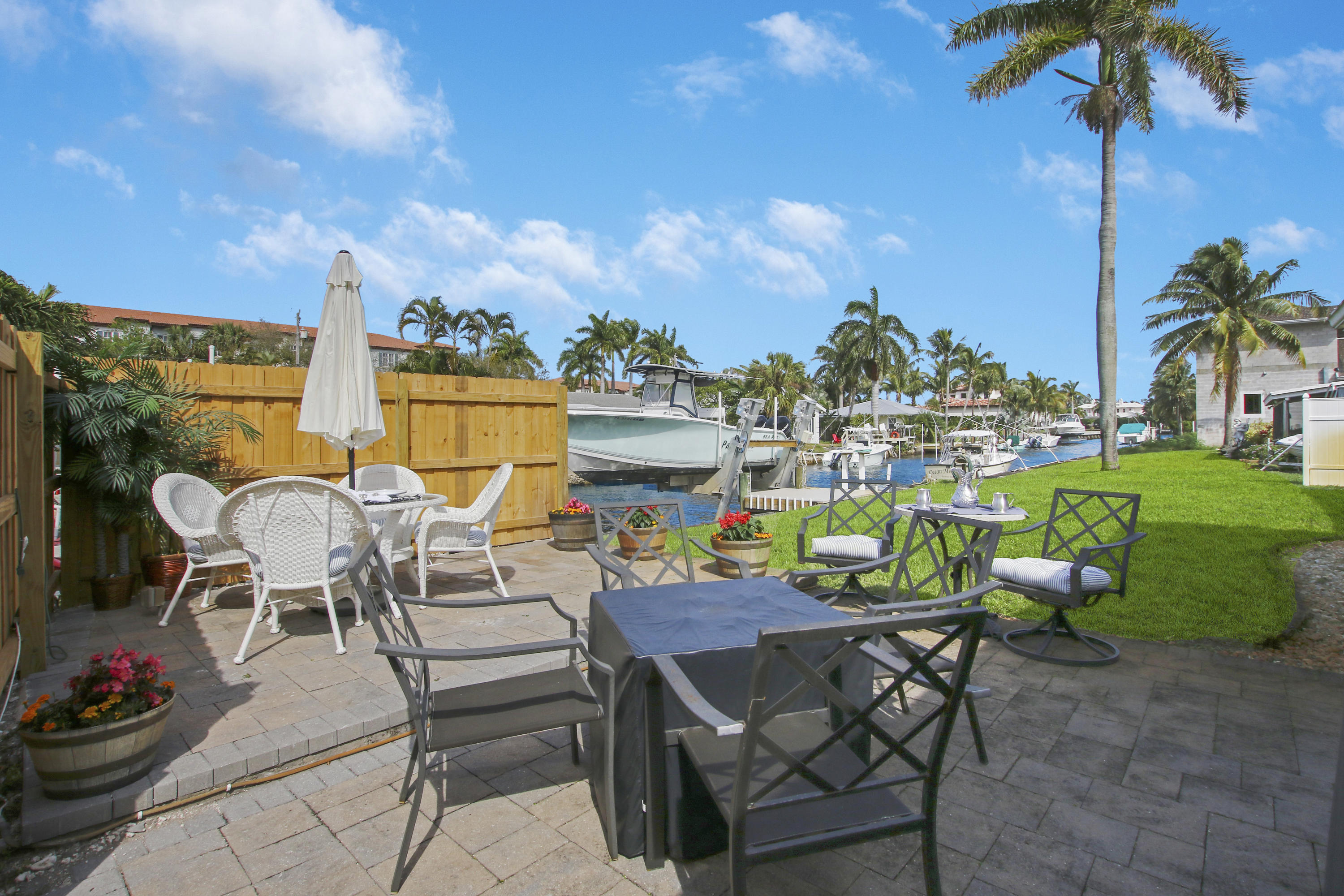 807 Palmer Road Delray Beach, FL 33483 - Photo 25 of 28 OUTDOOR PATIO