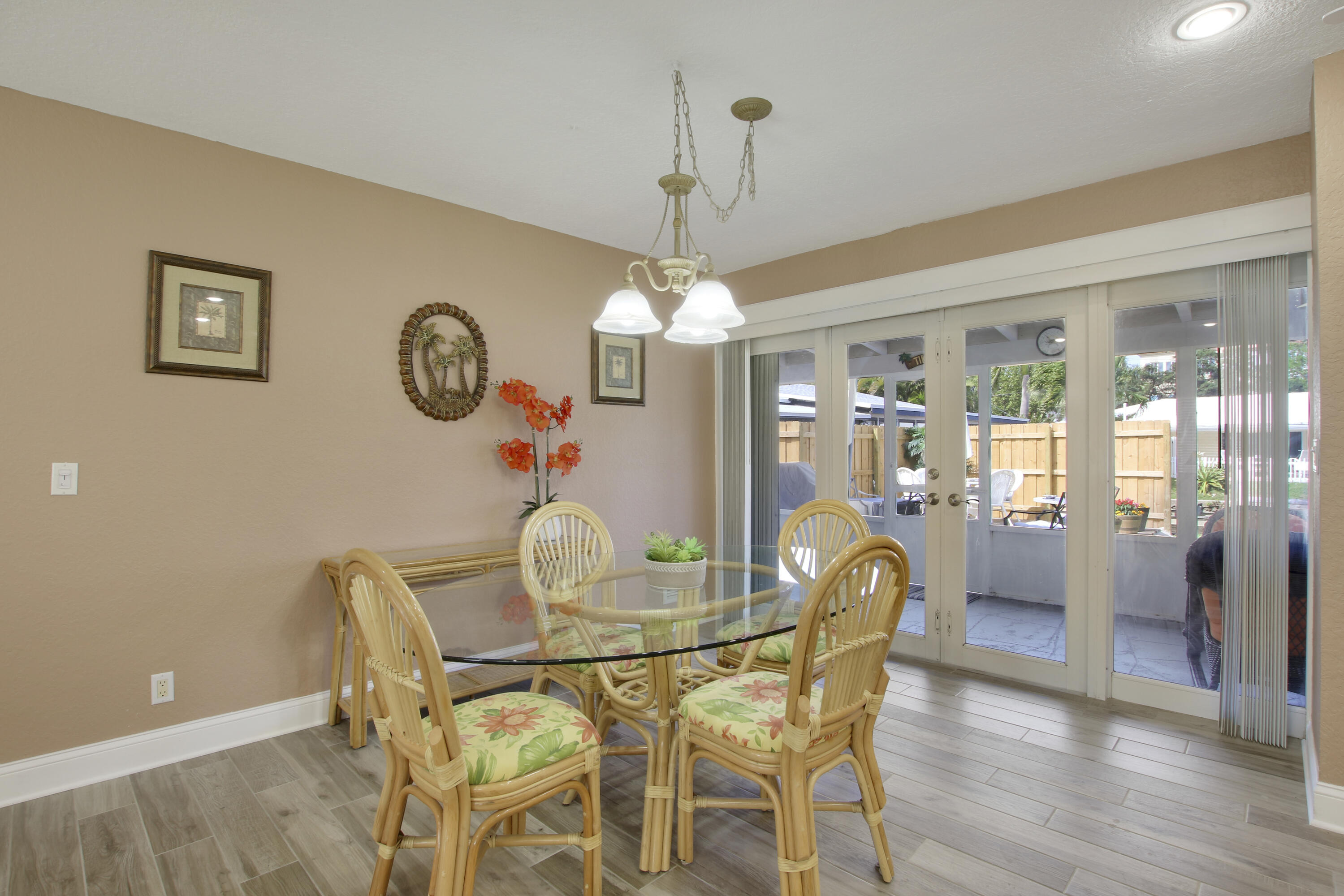 807 Palmer Road Delray Beach, FL 33483 - Photo 10 of 28 DINING AREA