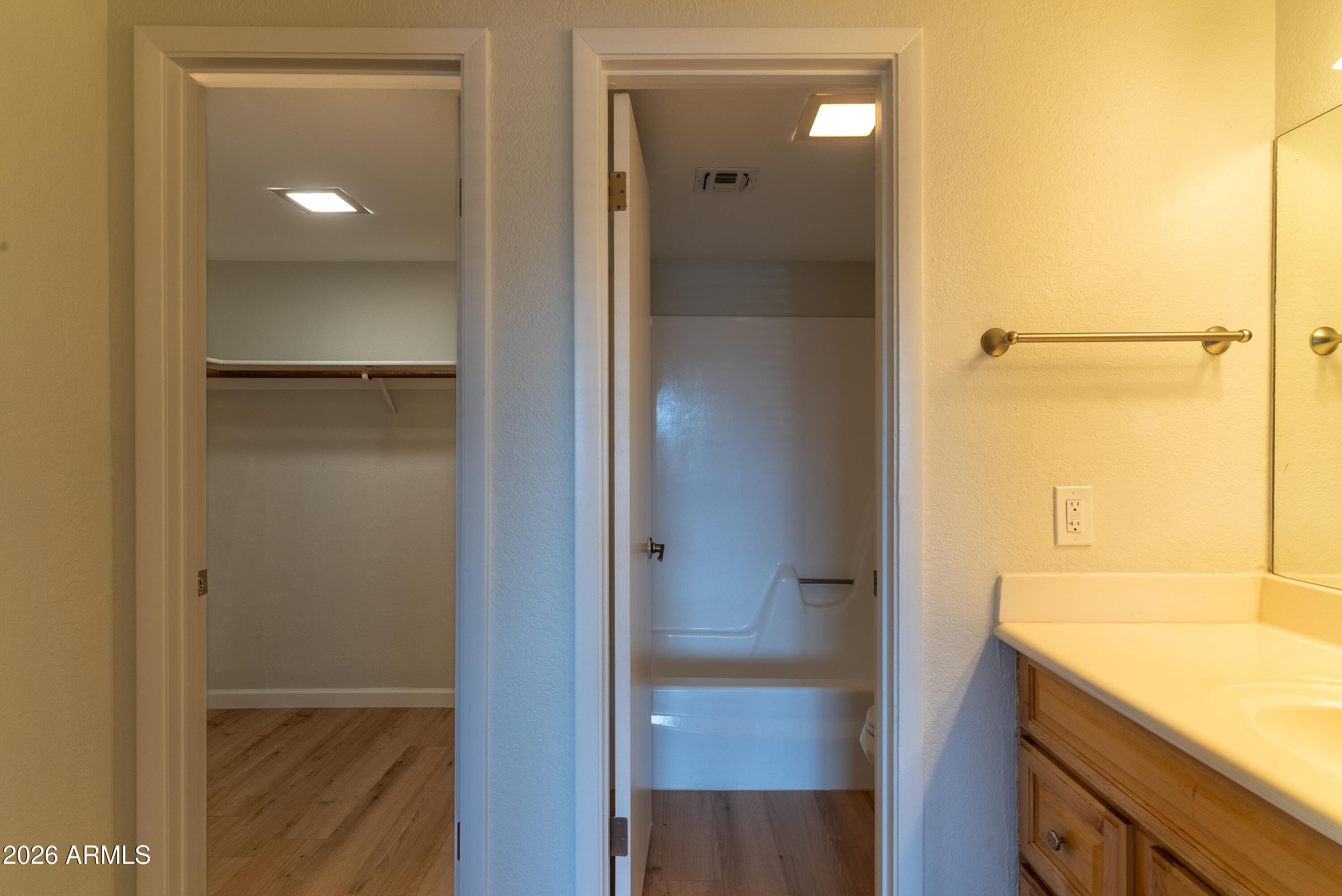 4150 East Cactus Road, Unit 216 Phoenix, AZ 85032 - Photo 27 of 40 DSC03596-HDR
