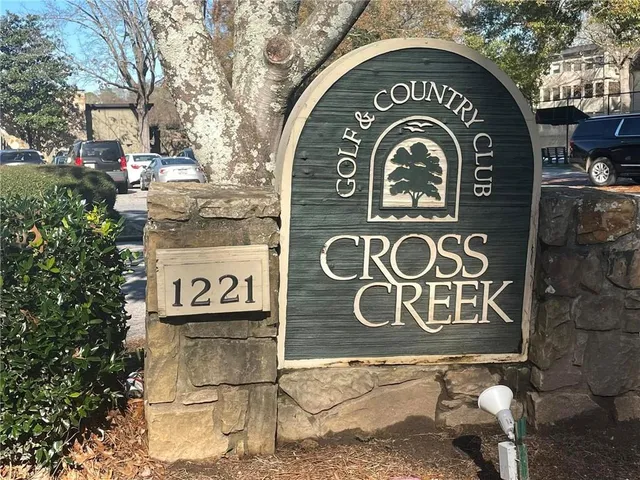 $230,000 | 28 Glenald Way Northwest, Atlanta, GA 30327