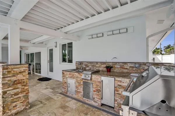 $2,099,000 | 400 Southeast 5th Terrace, Pompano Beach, FL 33060