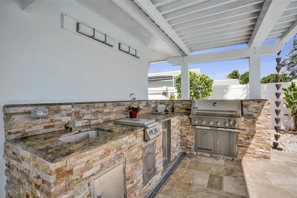 $2,099,000 | 400 Southeast 5th Terrace, Pompano Beach, FL 33060