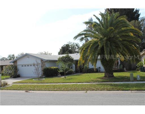 11178 112th Avenue Seminole, FL 33778 - Photo 1 of 1 a view of a fountain in front of a house