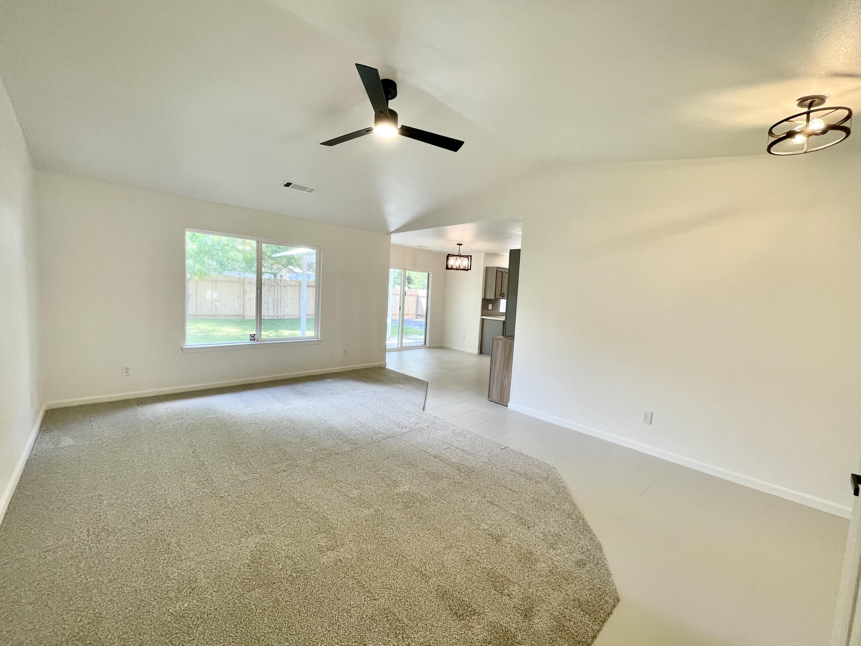 5370 Cedars Road Redding, CA 96001 - Photo 3 of 28 3