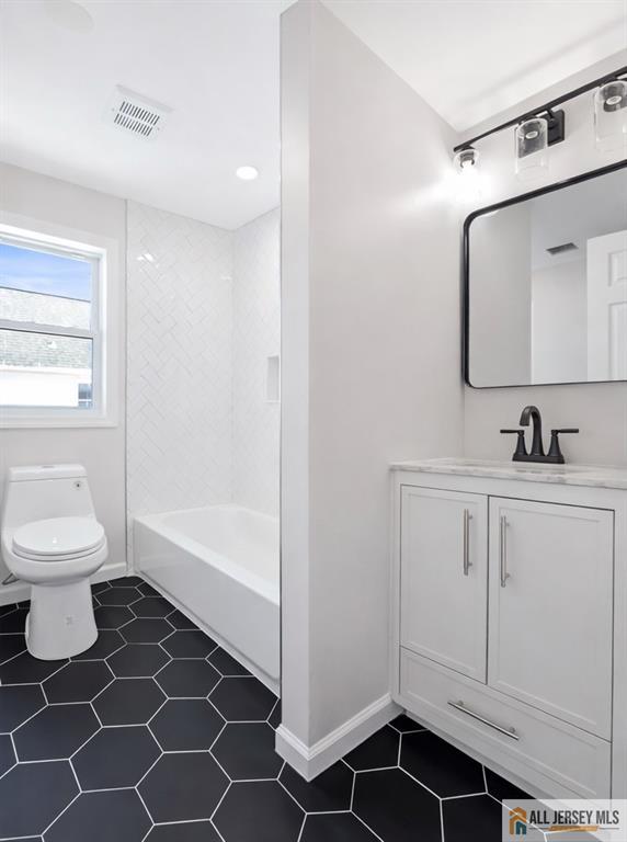 24 John Street Helmetta, NJ 08828 - Photo 12 of 16