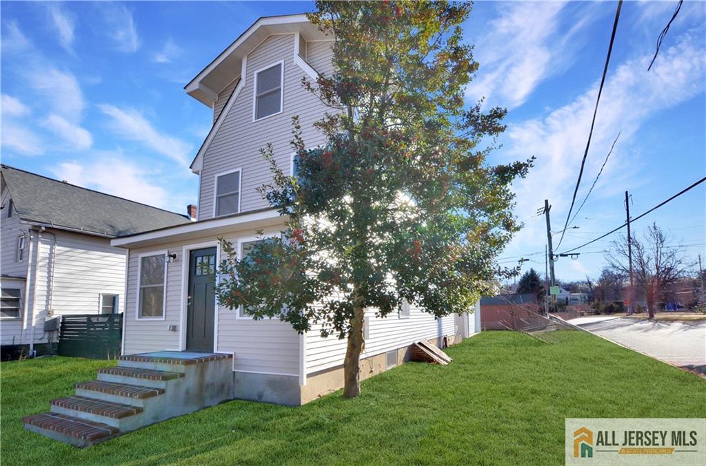 24 John Street Helmetta, NJ 08828 - Photo 15 of 16