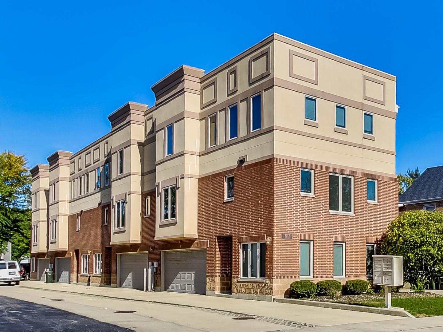 7312 Ogden Avenue Riverside, IL 60546 - Photo 1 of 38 a front view of a building