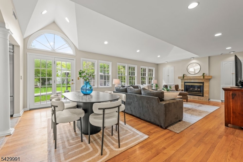 33 Exeter Road Short Hills, NJ 07078 - Photo 18 of 47