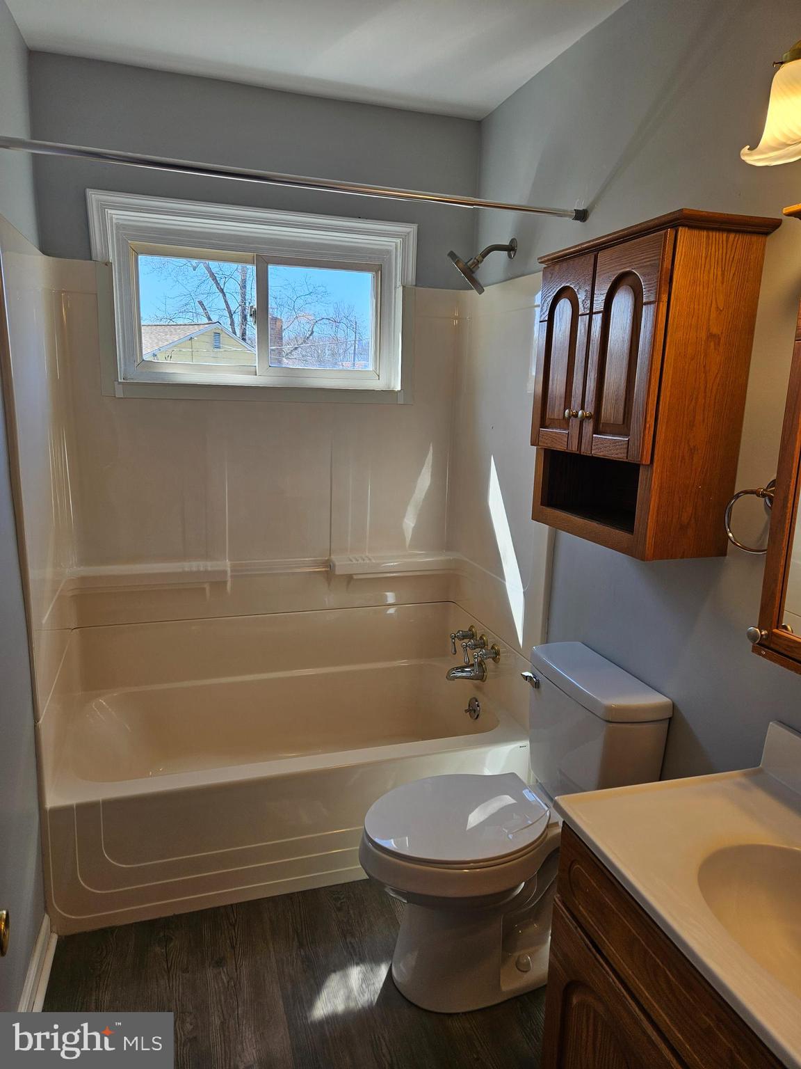 29 Malvern Road Newark, DE 19713 - Photo 8 of 14 a bathroom with a toilet a sink and bathtub