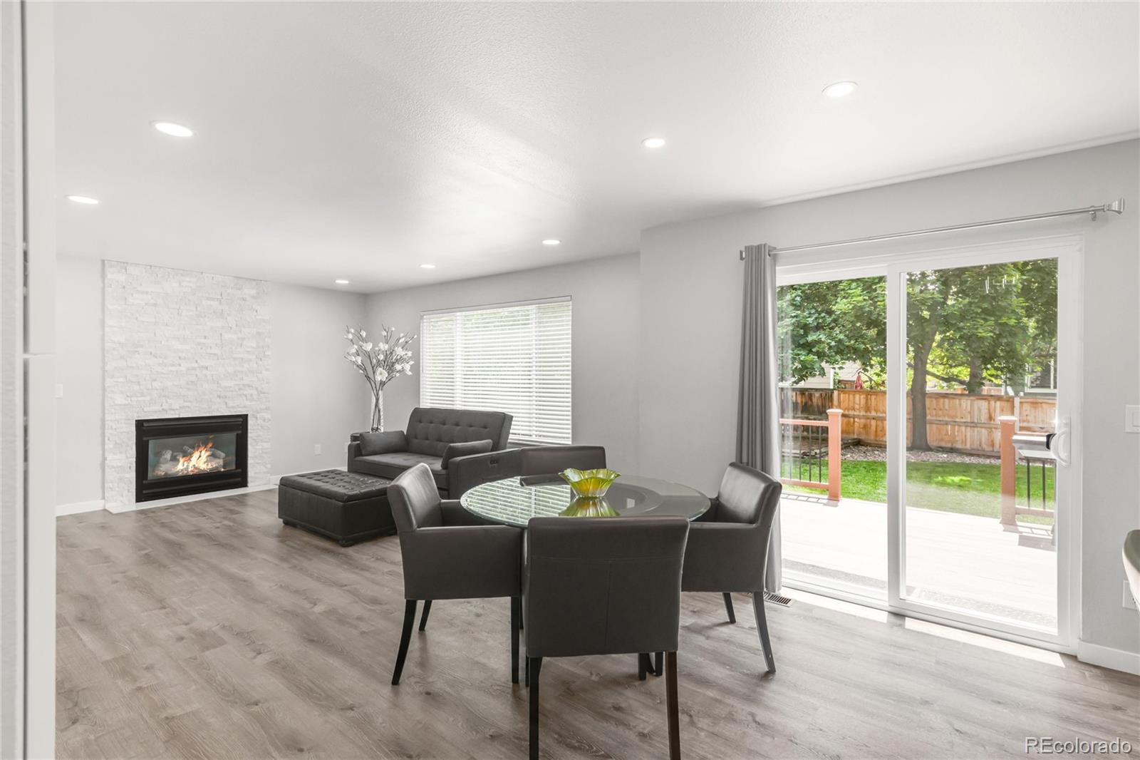 10591 Hyacinth Street Highlands Ranch, CO 80129 - Photo 4 of 31 Gallery Image 4
