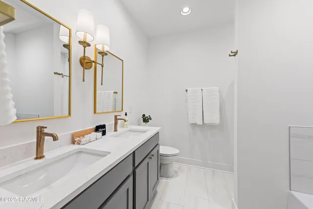 $2,975 | 206 Steiner Oaks, Lafayette, LA 70508