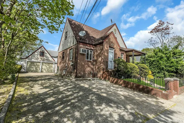 a house view with a outdoor space