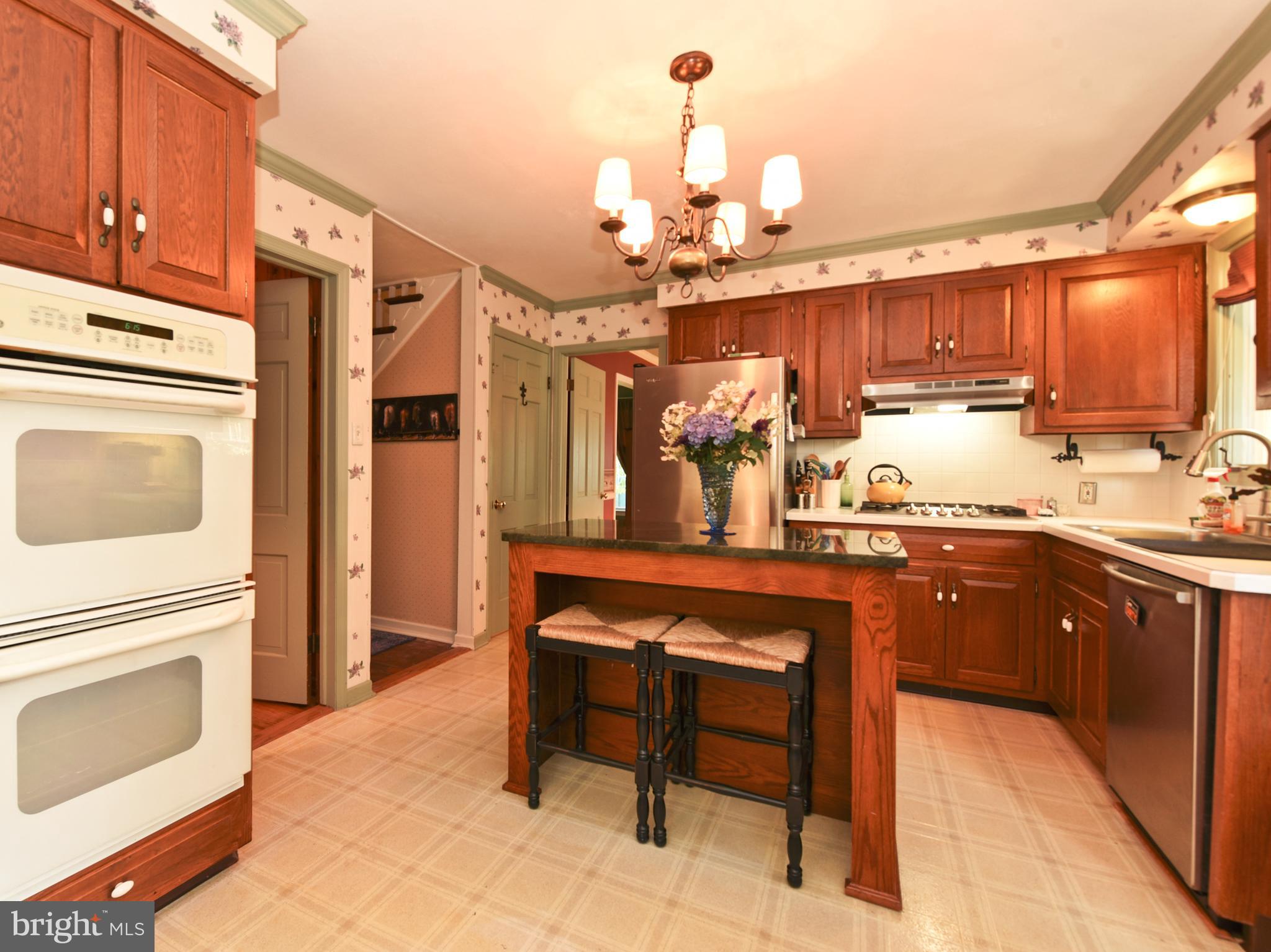 74 Mountainview Road Ewing, NJ 08628 - Photo 16 of 39 Double wall ovens