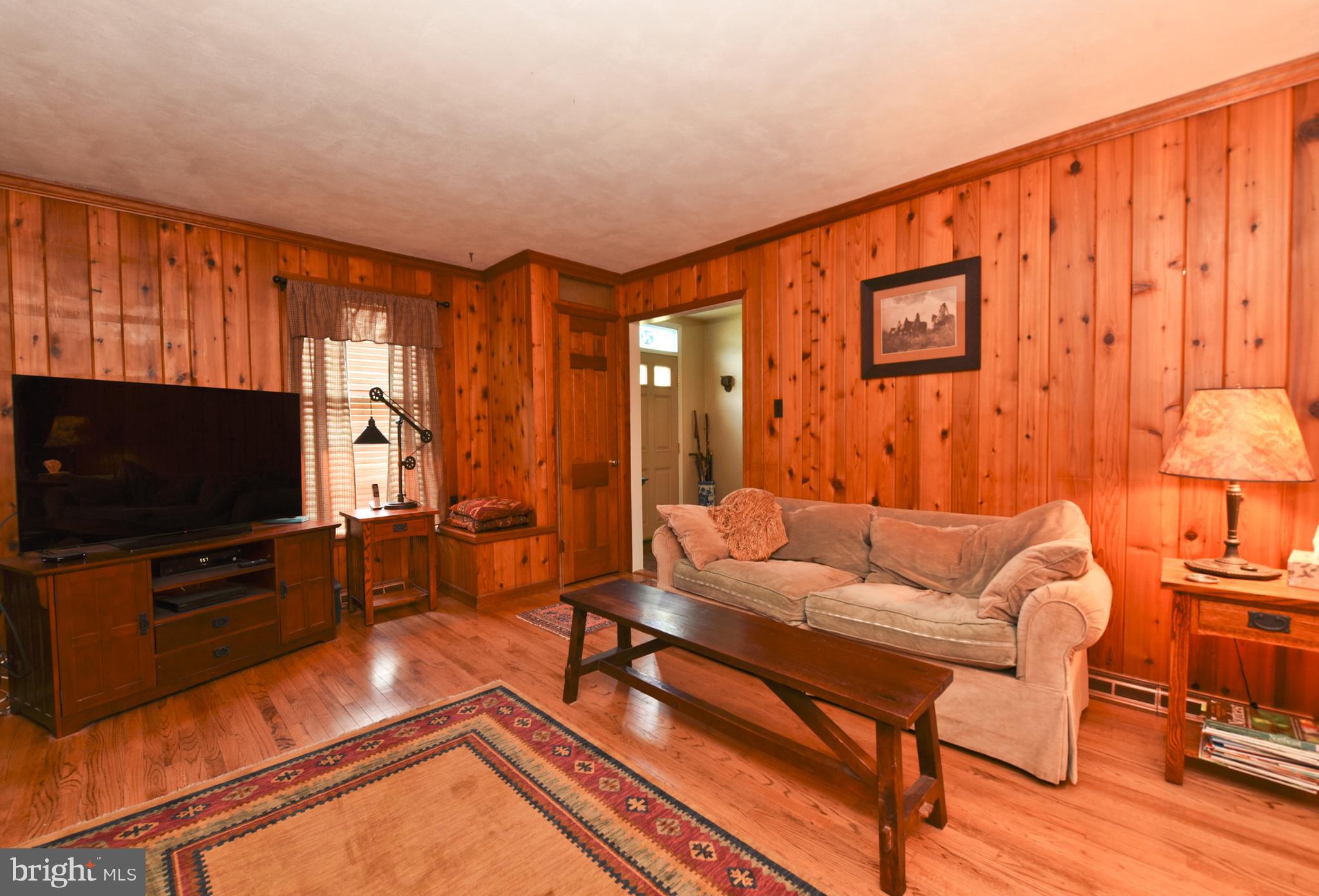 74 Mountainview Road Ewing, NJ 08628 - Photo 9 of 39 Hardwood Floors