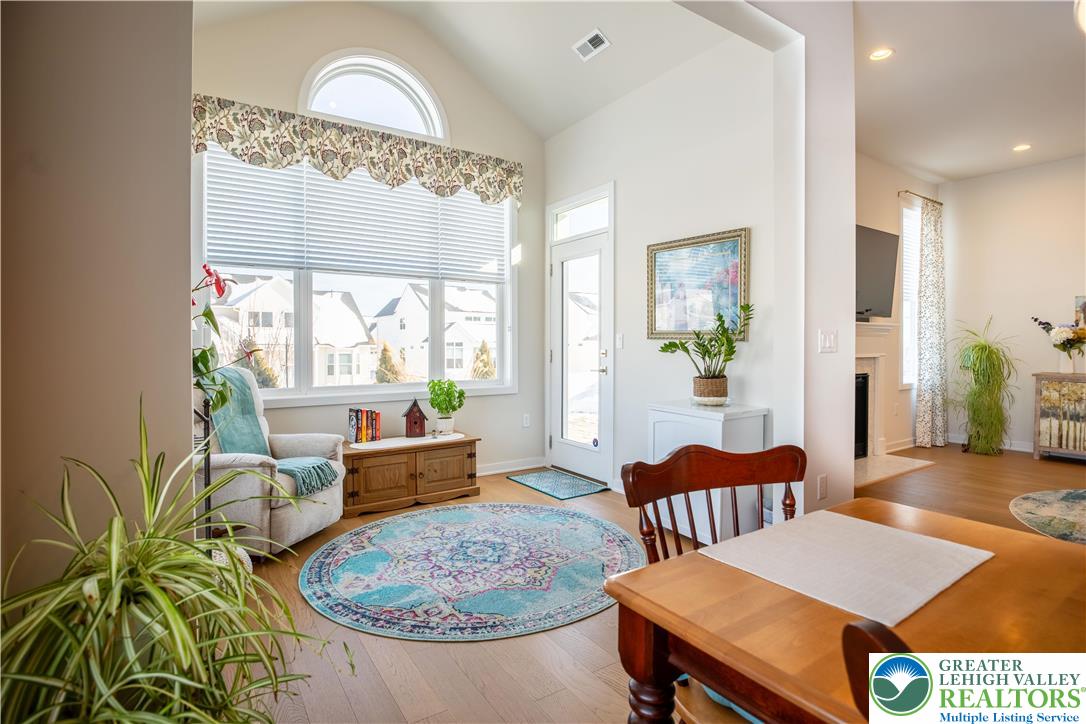 7022 Oak Lane Bath, PA 18014 - Photo 13 of 40