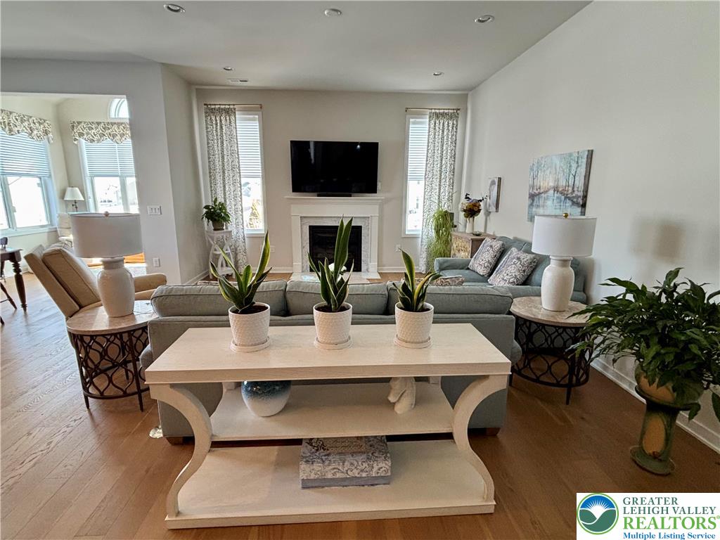 7022 Oak Lane Bath, PA 18014 - Photo 14 of 40