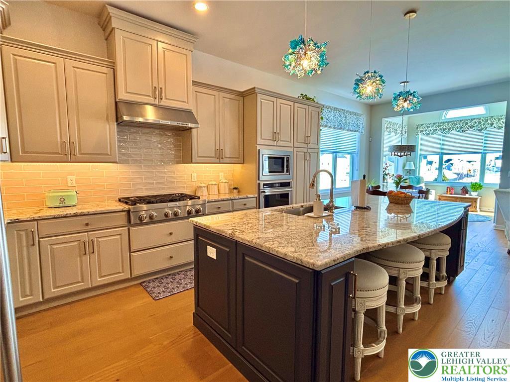 7022 Oak Lane Bath, PA 18014 - Photo 6 of 40