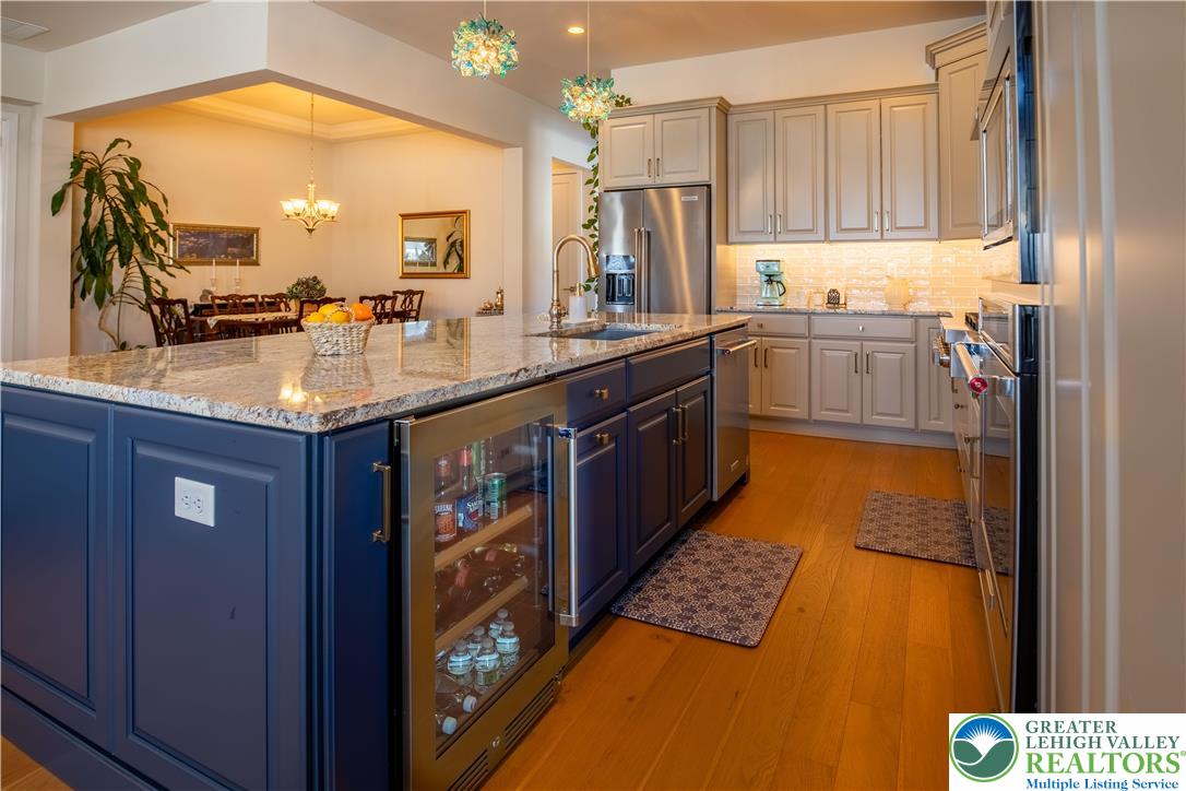 7022 Oak Lane Bath, PA 18014 - Photo 7 of 40