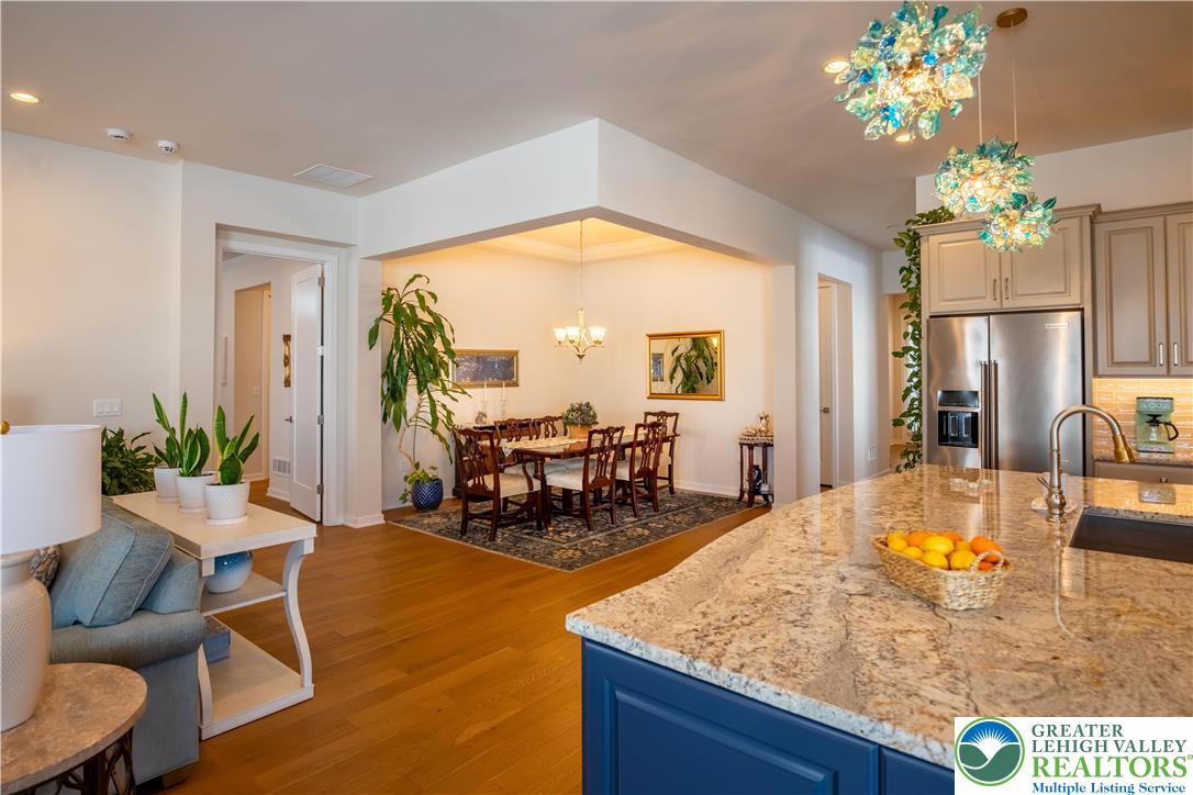 7022 Oak Lane Bath, PA 18014 - Photo 8 of 40